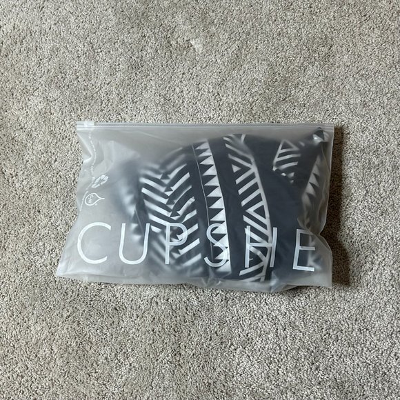 Cupshe Black & White Dress - Picture 4 of 5